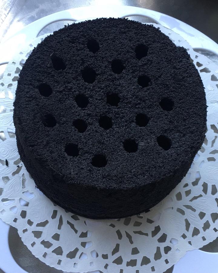 火爆的【蜂窝煤球蛋糕】（戚风蛋糕版）-这个冬天不太冷