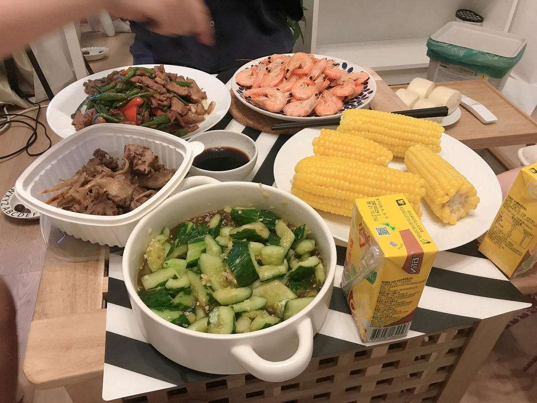 老广菜单每周必备汤水11「苦瓜肉丸汤」