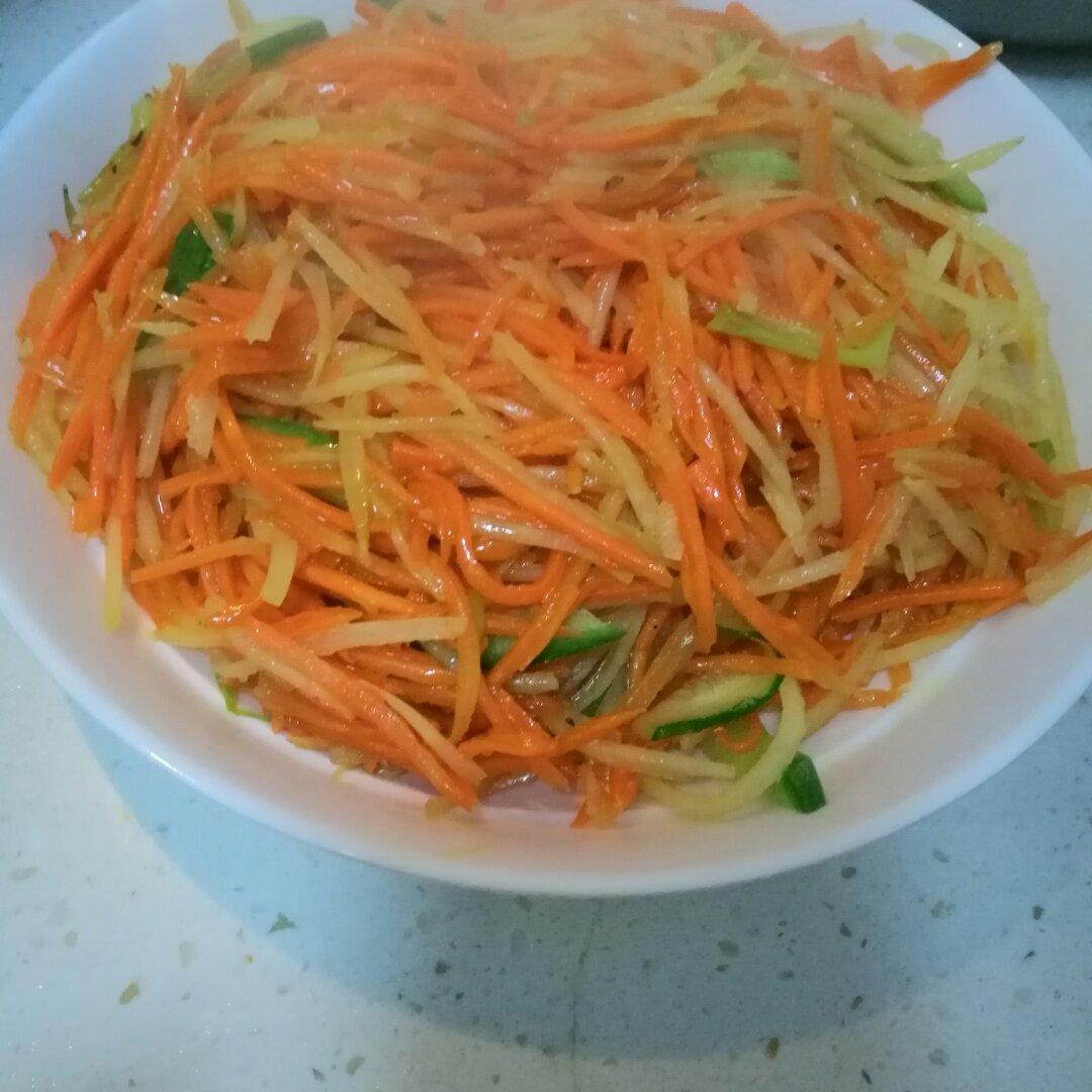 炒胡萝卜土豆丝