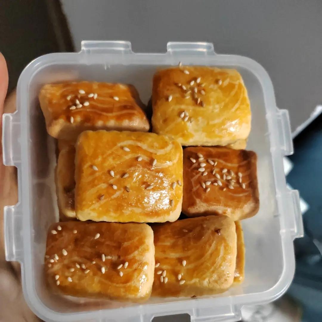 酥松绵软东北大饼干