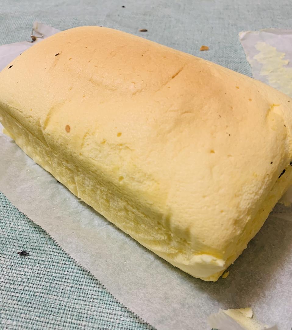 堪比柯基屁股
爆浆芝士🧀古早蛋糕