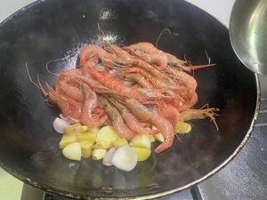 家烧东海红虾的做法 步骤3