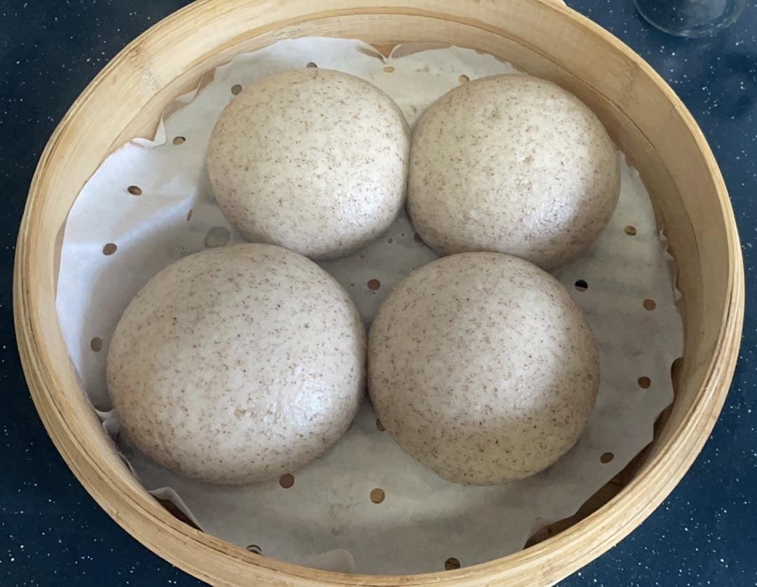 无油无糖松软的全麦馒头