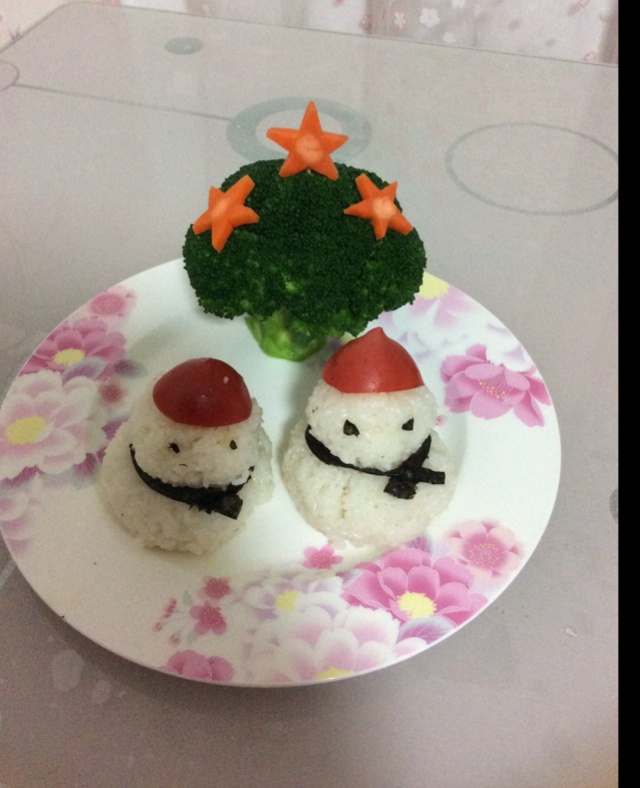 萌萌哒(^__^)土豆泥雪人~
