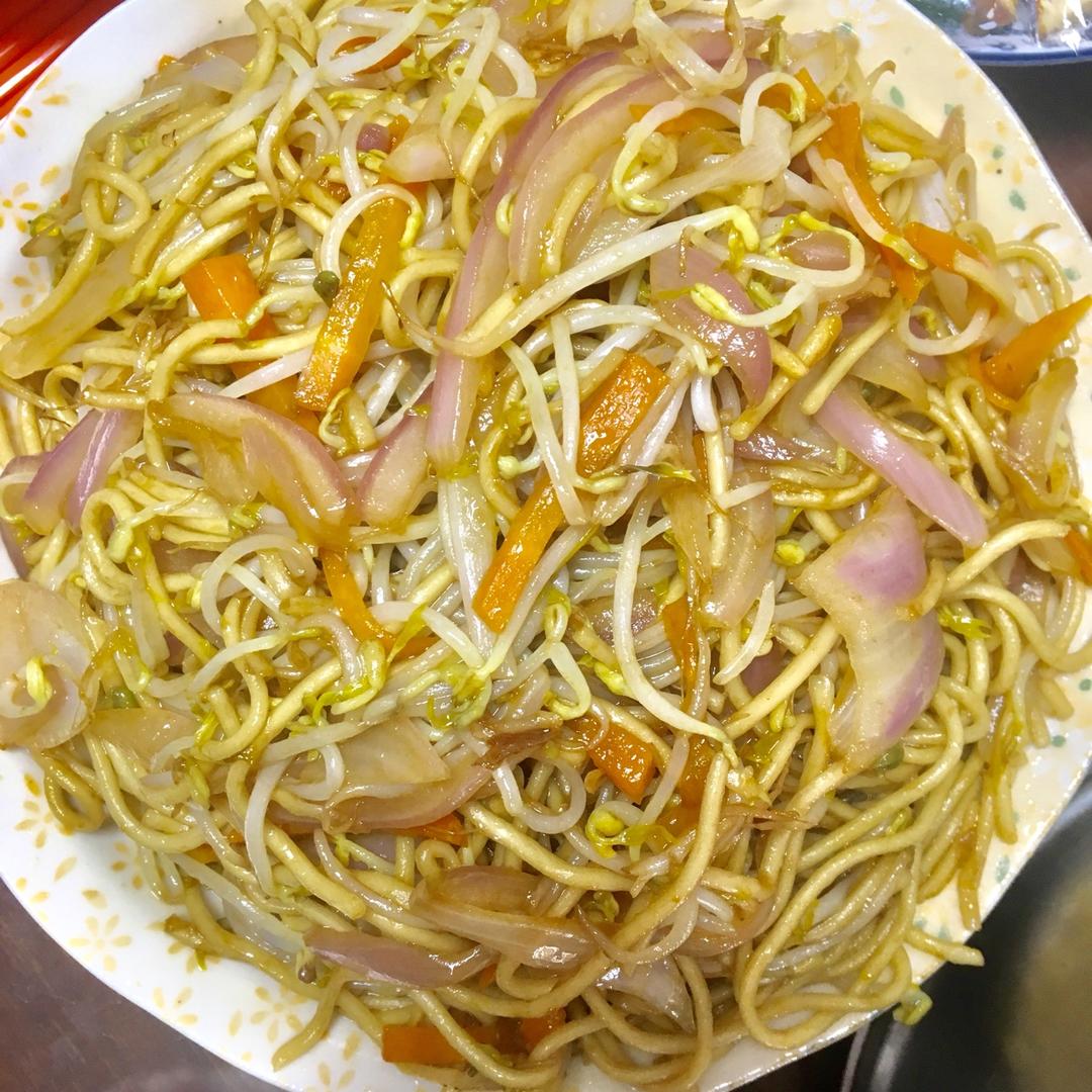 馋哭隔壁小孩的豉油皇炒面