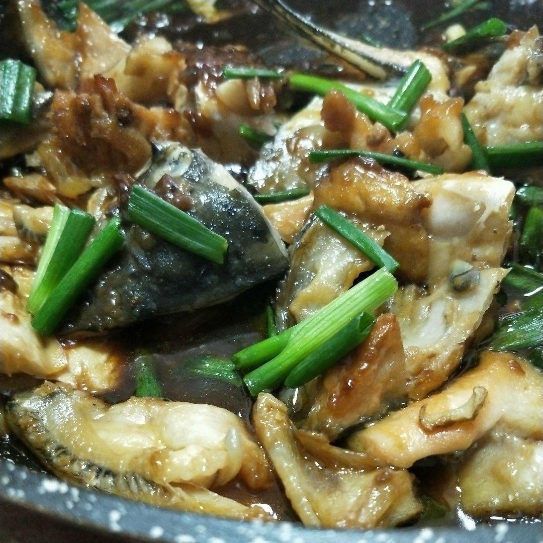 这么做《中餐厅》里的砂锅鱼头煲，超简单！