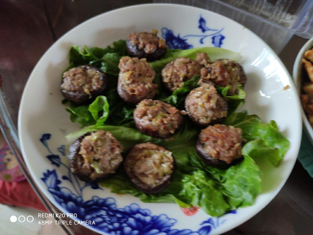 美味的肉酿香菇～～孩子爱吃的下饭菜