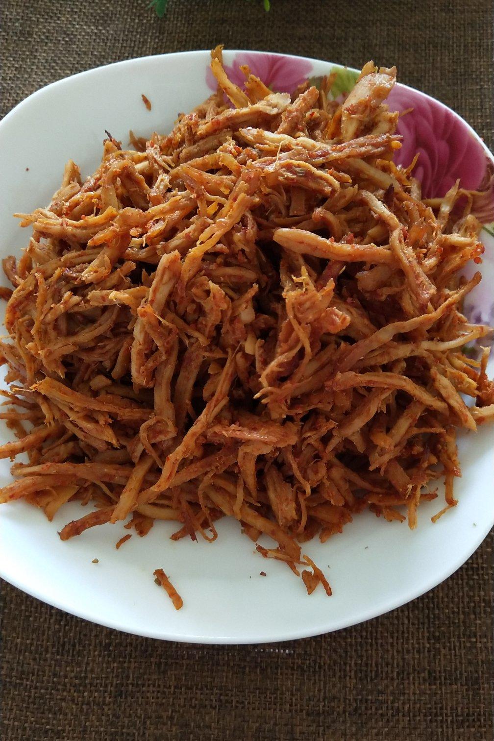 小羽私厨之无油香辣鸡丝