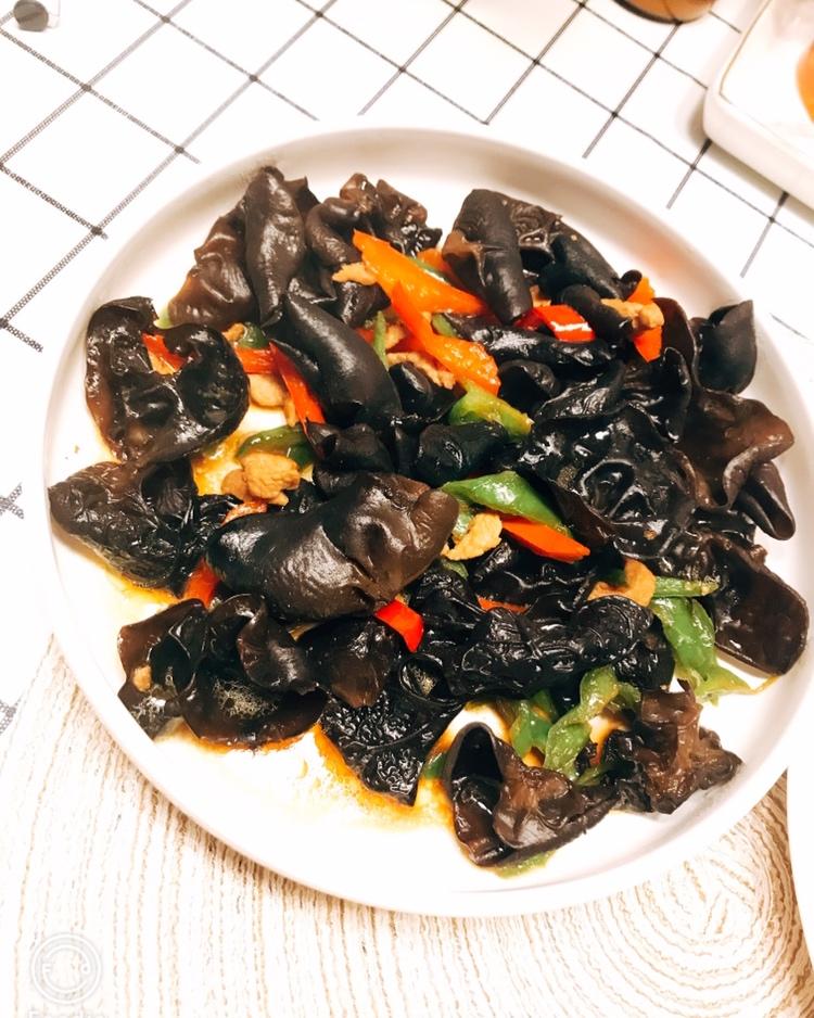 木耳炒肉片