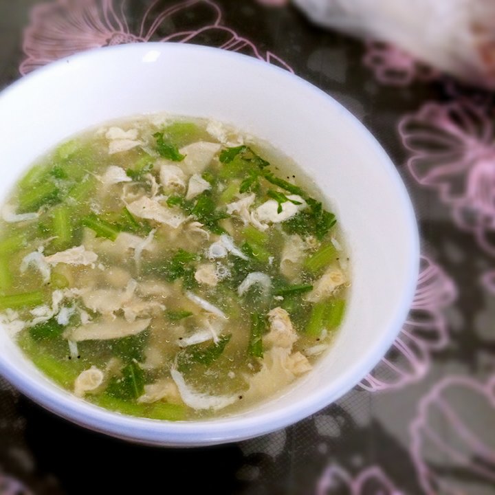 简爱分享作品午餐612016年3月10日#午餐612016年3月10日#茼蒿