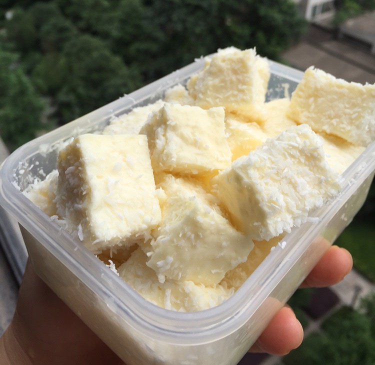 椰蓉牛奶小方