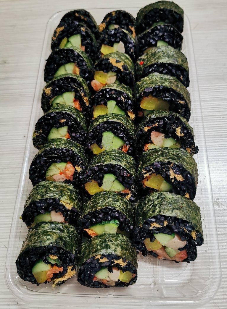 黑米寿司