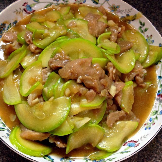 西葫芦炒肉片