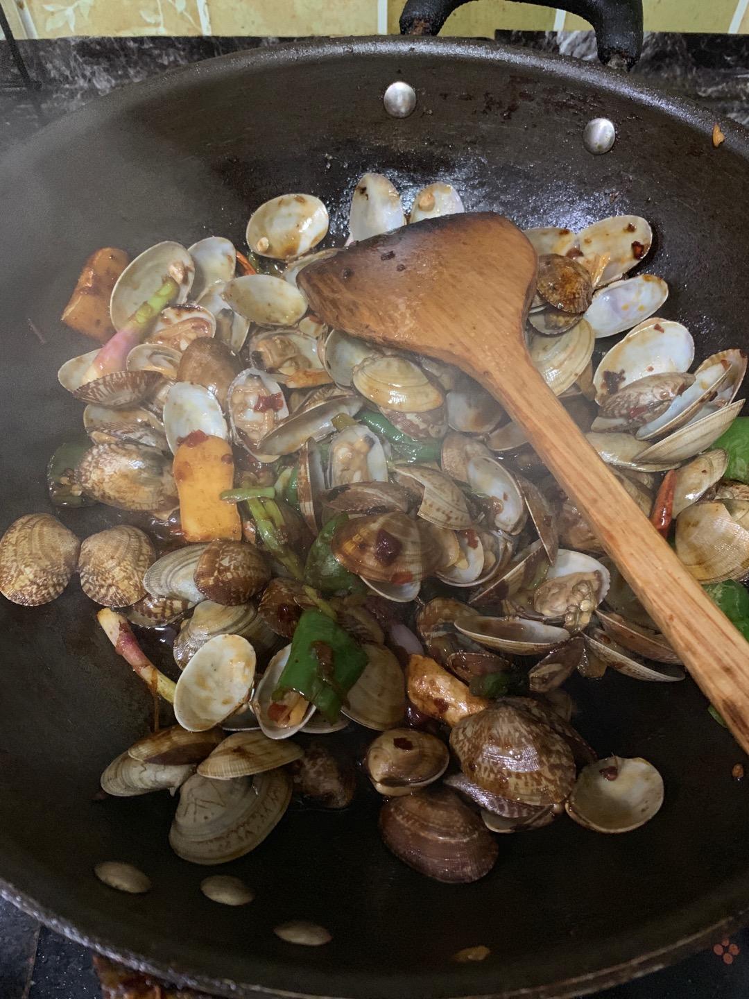 爆炒花甲