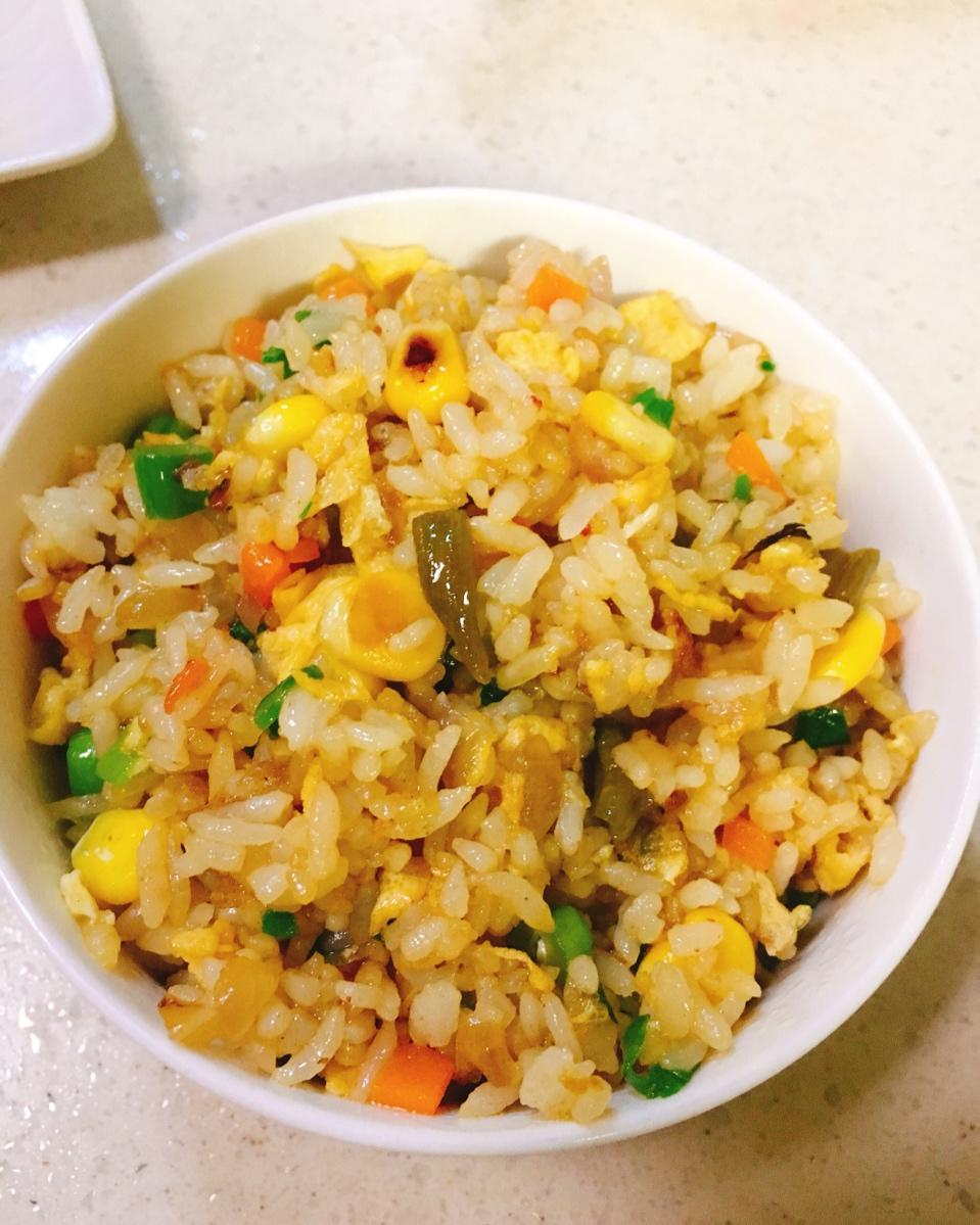 林贷小玉做的酸豆角炒饭