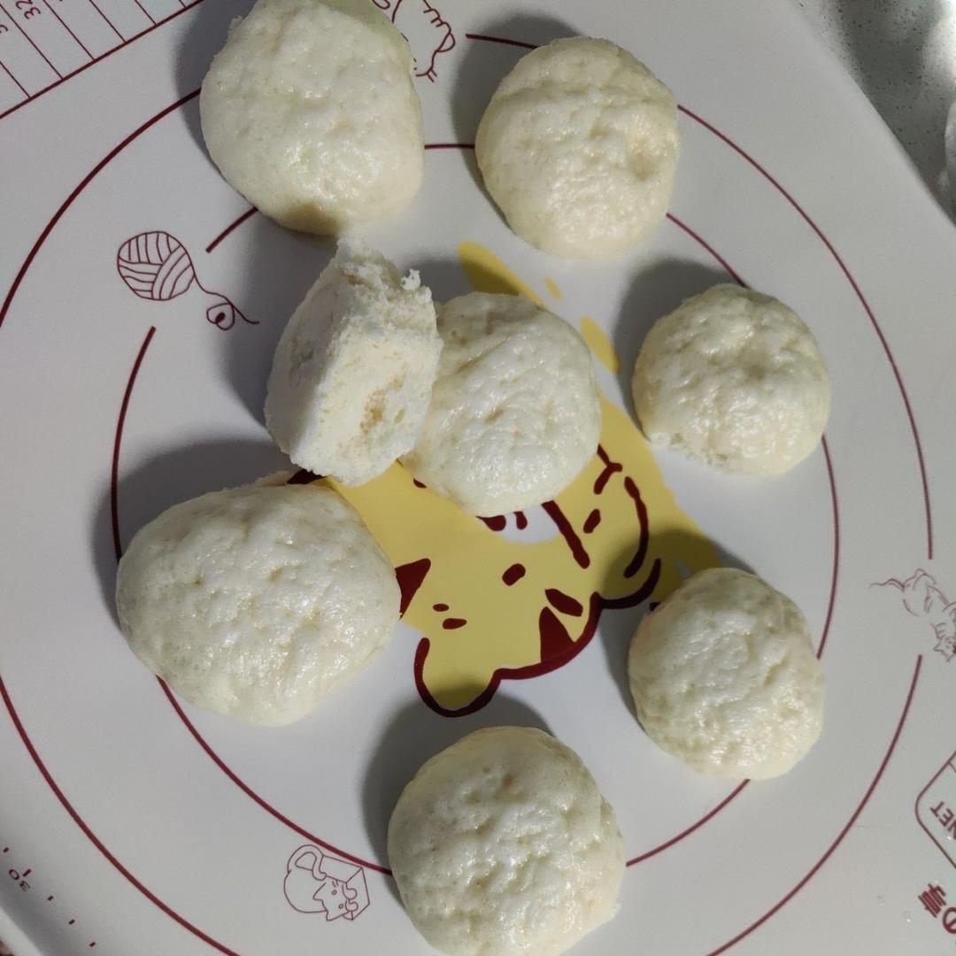 一发奶香小馒头，口感特别好！