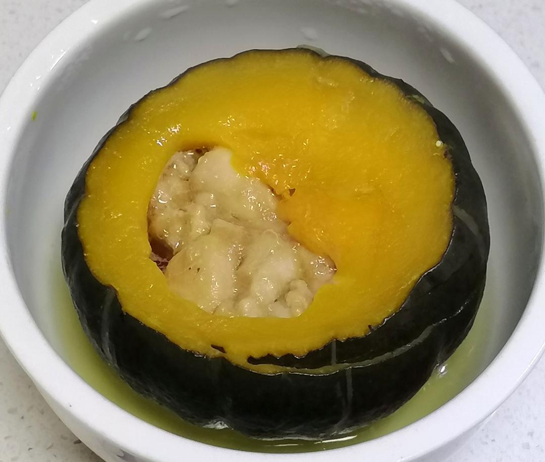 椰香南瓜鸡，贝贝南瓜和鸡腿的完美组合，做法简单，过节宴客创意菜首选