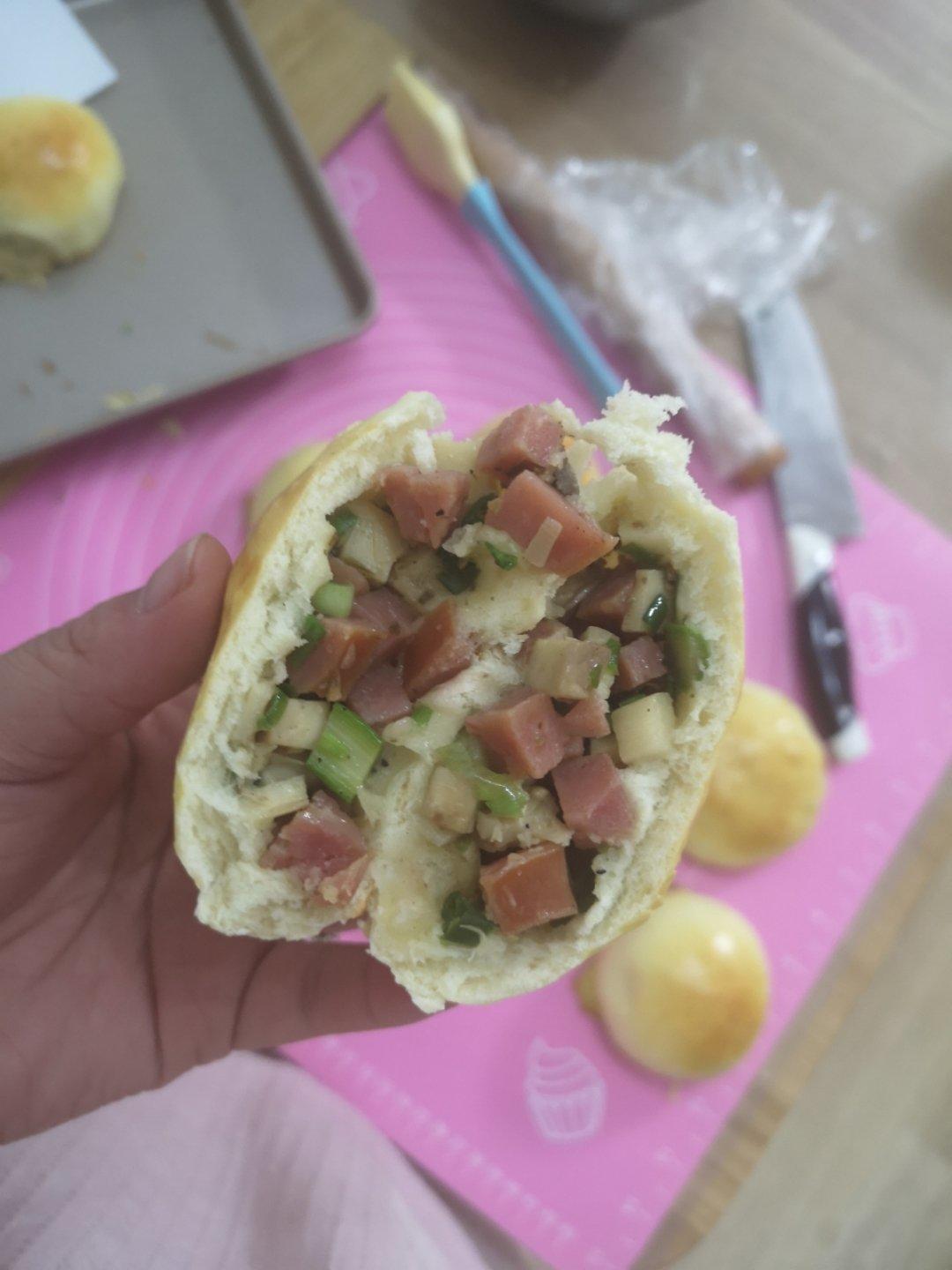 春笋火腿包馅儿面包