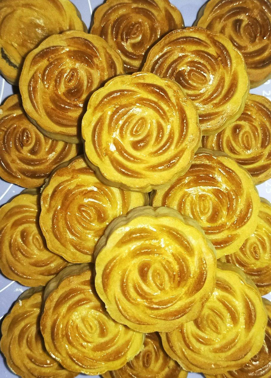 广式月饼—蛋黄莲蓉月饼