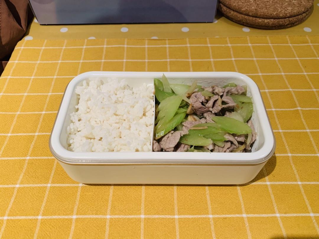 红茶的简餐