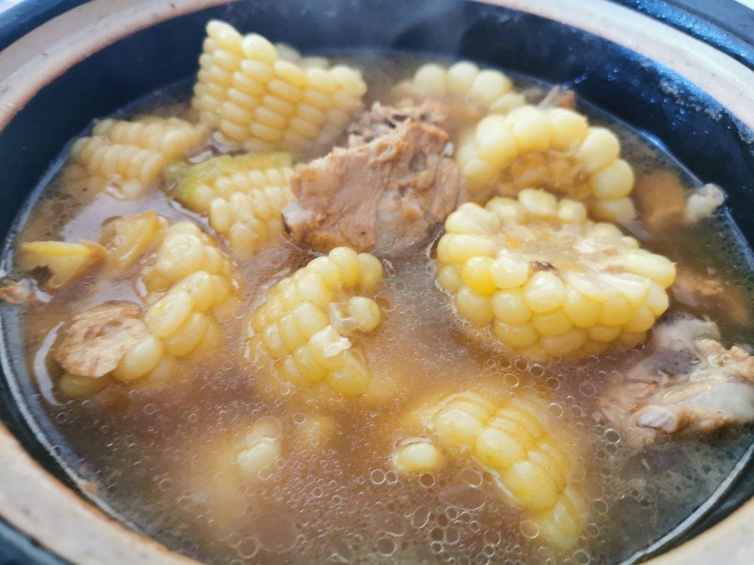 玉米排骨汤