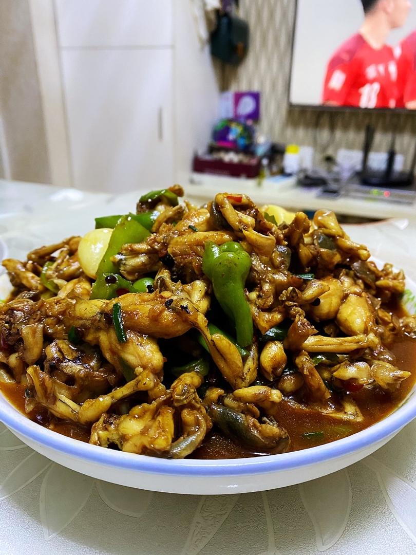 辣椒烧青蛙