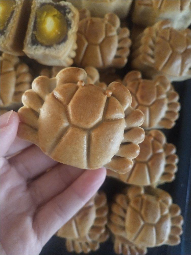 广式月饼—蛋黄莲蓉月饼