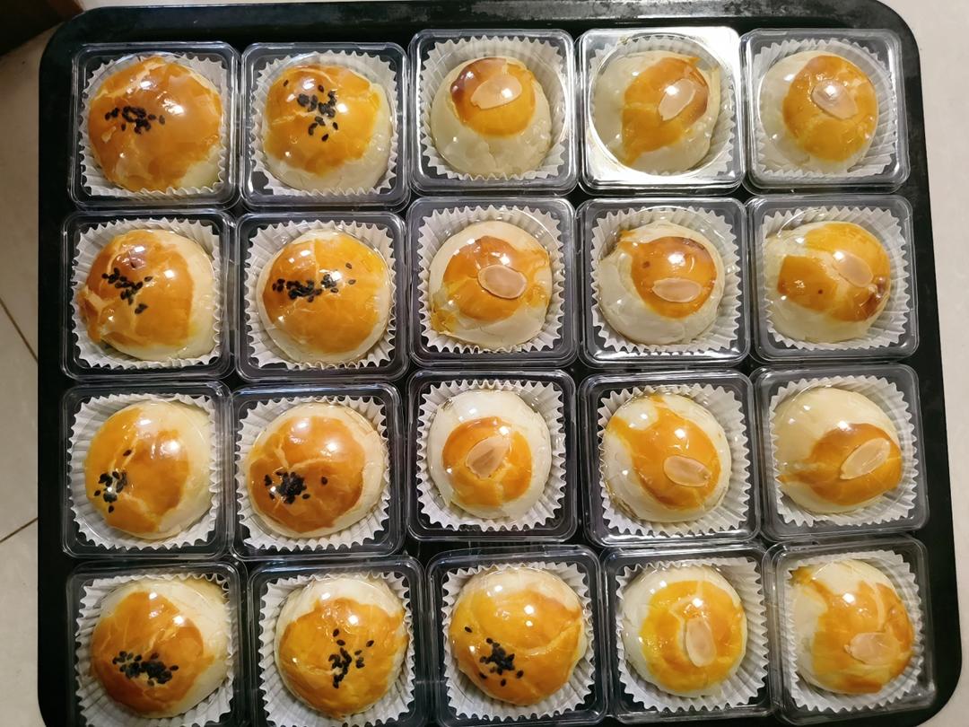 蛋黄酥（步骤超详细，新手适用）