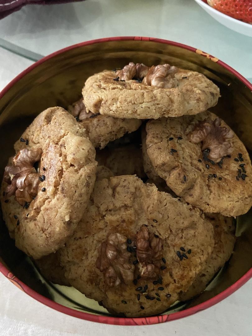 轻轻一按就碎掉的原味桃酥（不输猪油版）