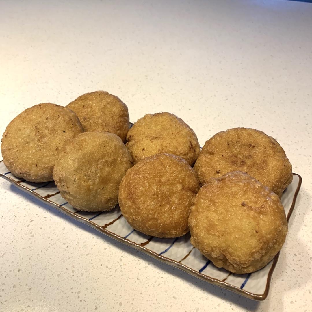 张家口人都爱吃的黄米面炸糕