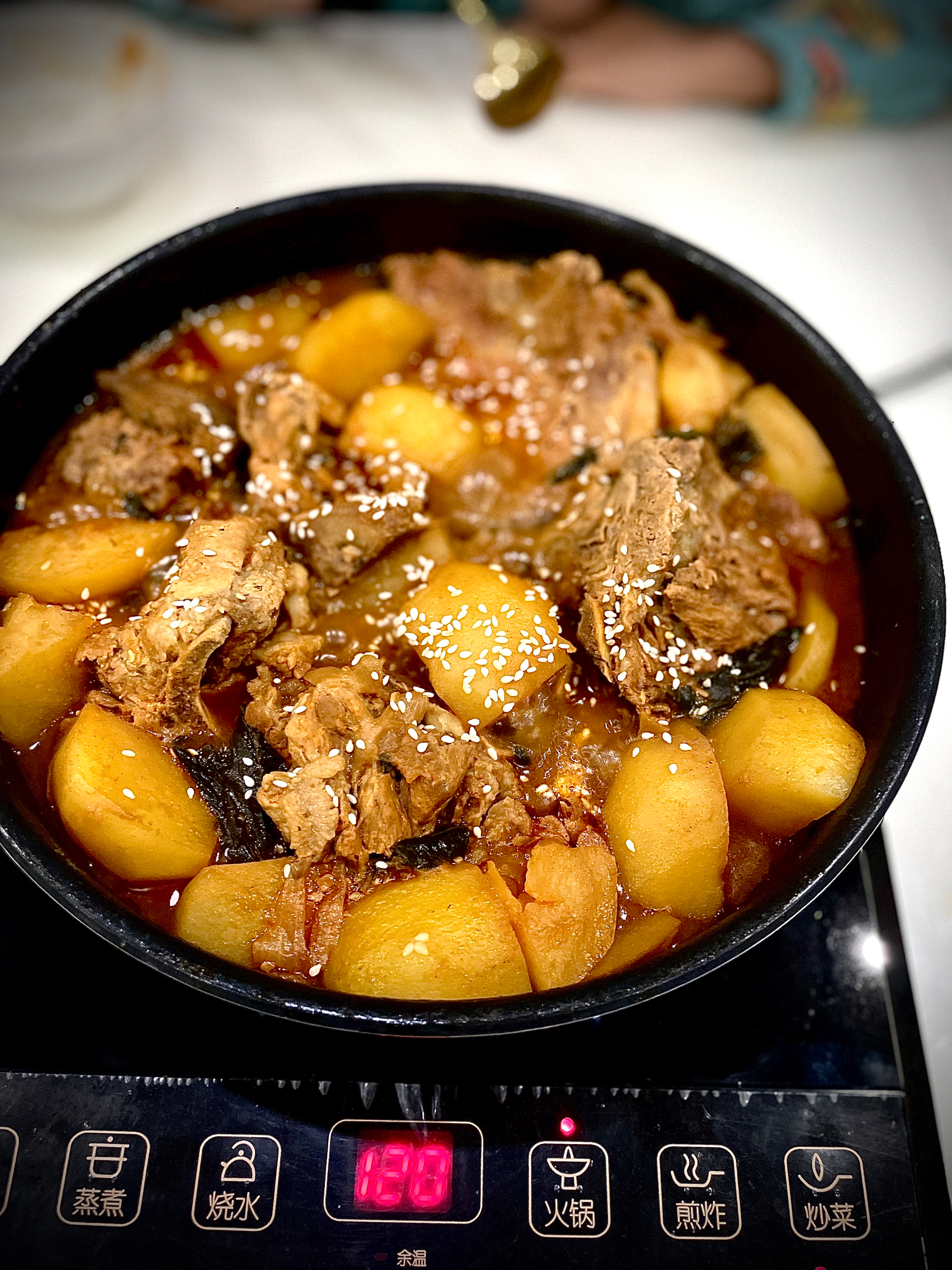 韩国龙骨土豆锅的做法