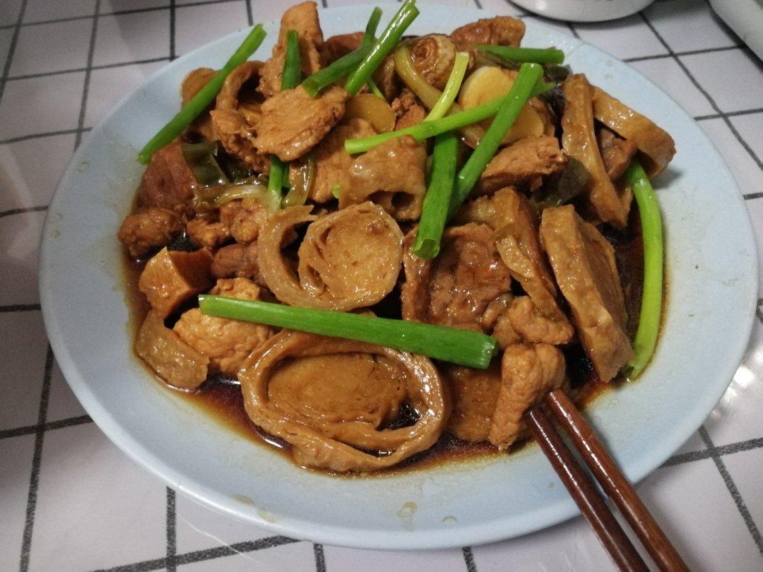 玩球球的秋秋做的妈妈的料理素鸡烧肉