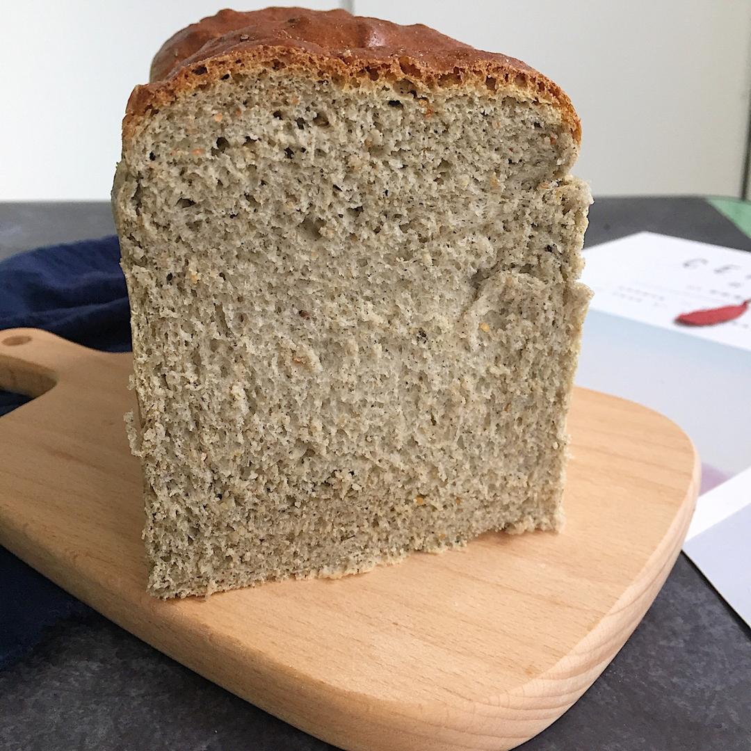 全麦芝麻牛奶土司