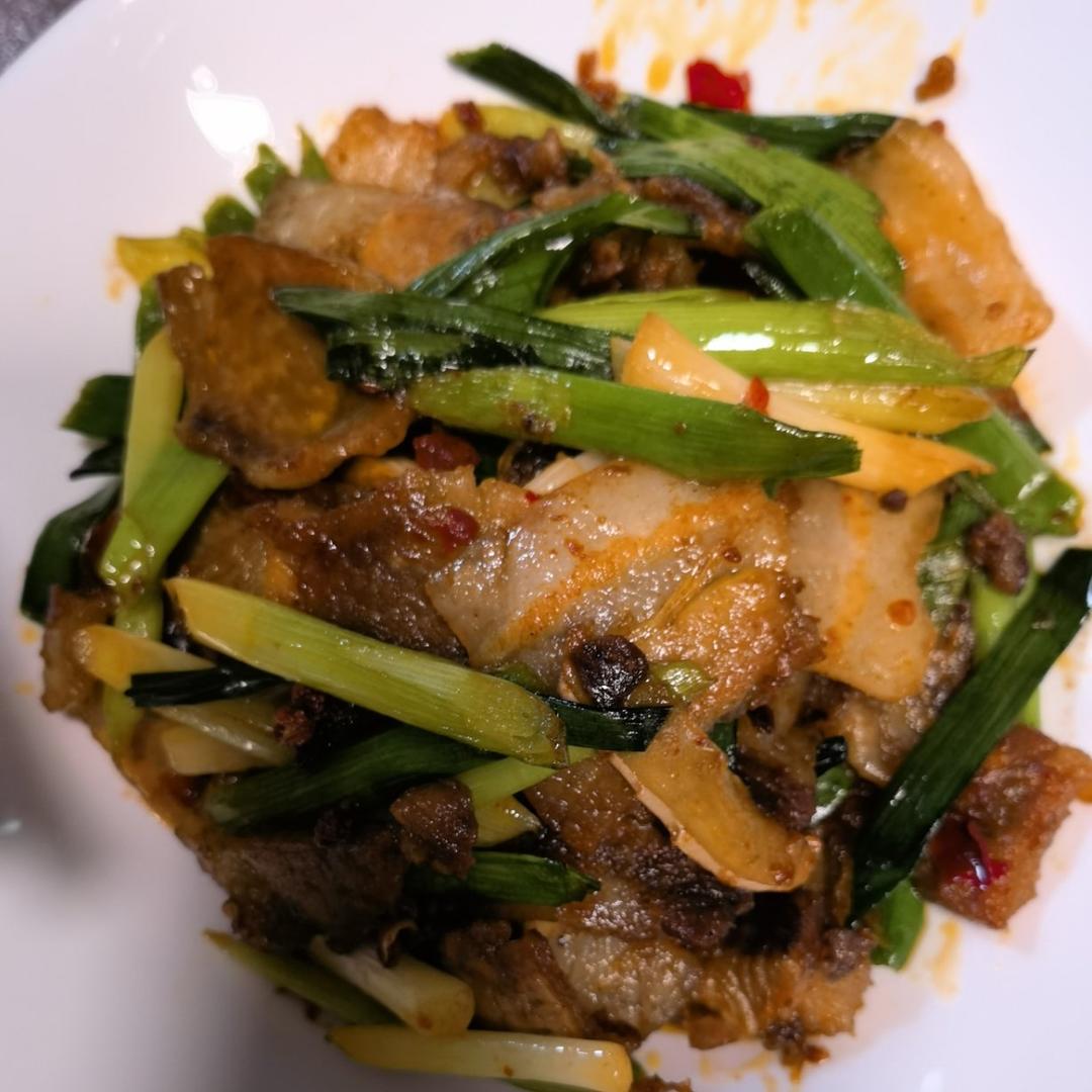 年夜饭必做-蒜苗回锅肉