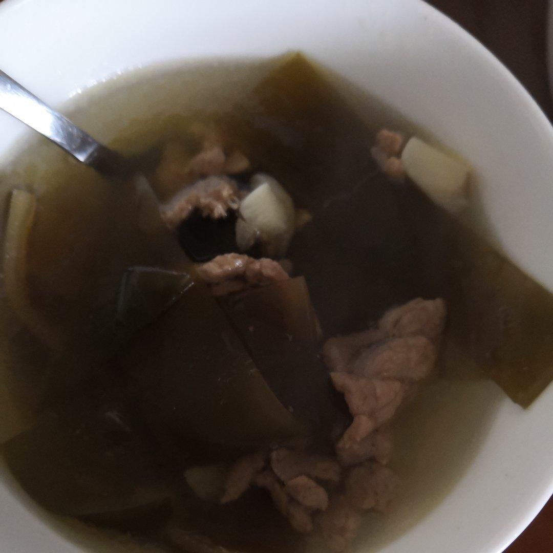 韩国海带汤-牛肉海带汤