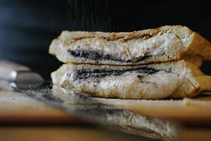 低卡黑芝麻“麻薯”三明治的做法 步骤5