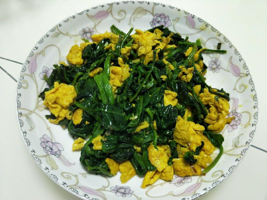 菠菜炒鸡蛋