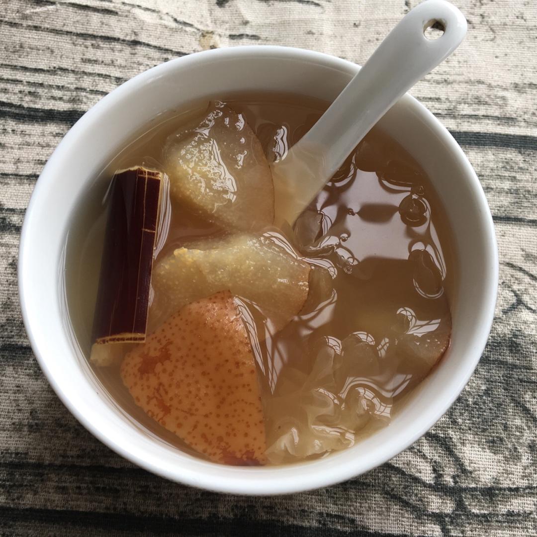 冰糖银耳雪梨汤
