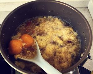 醪糟南瓜汤圆枸杞红枣蛋花汤的做法 步骤2