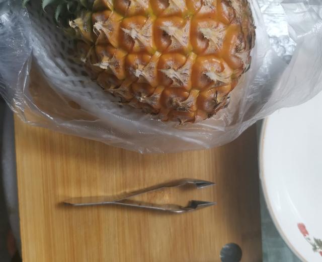 切菠萝