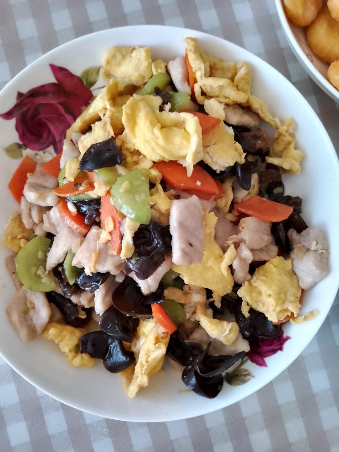 厨师长教你：“木须肉”的家常做法，营养丰富很适合老人孩子