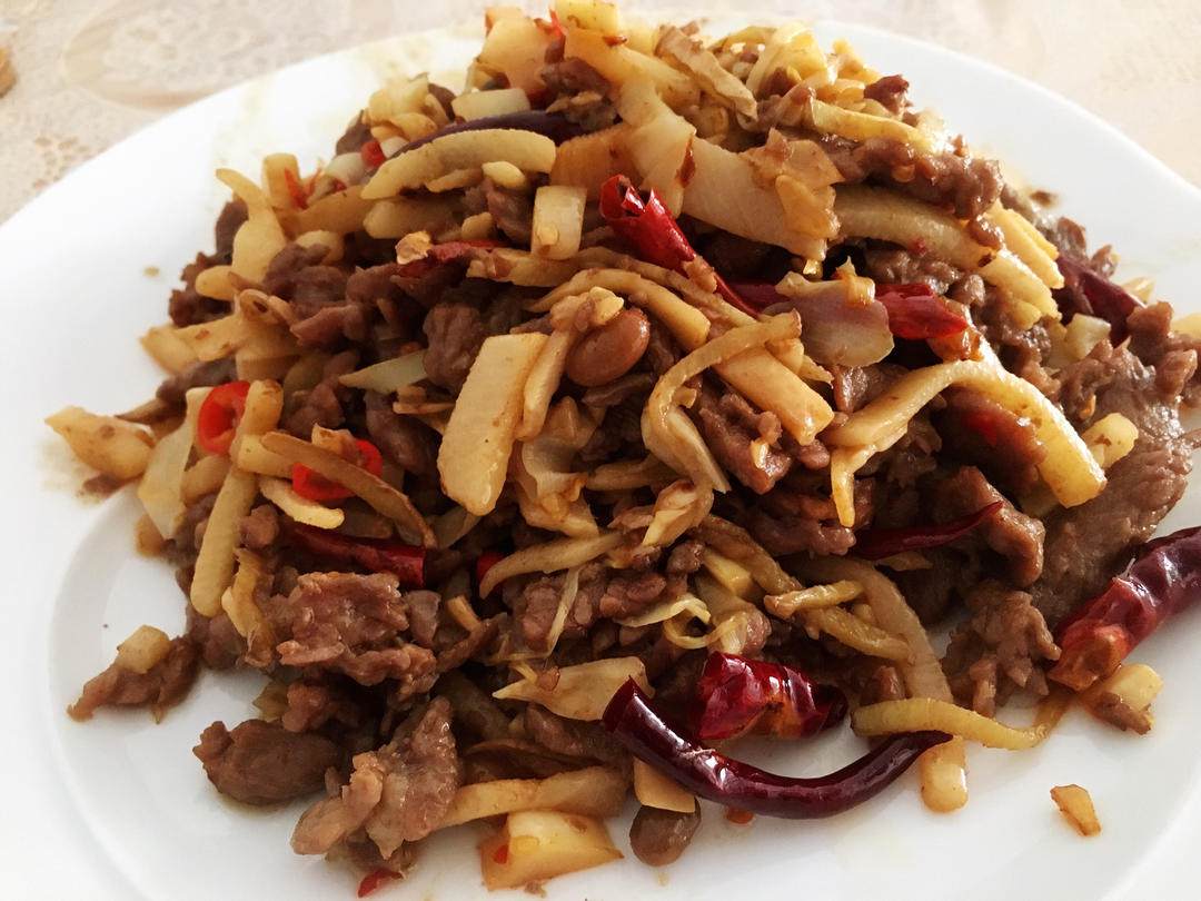 酸笋炒牛肉