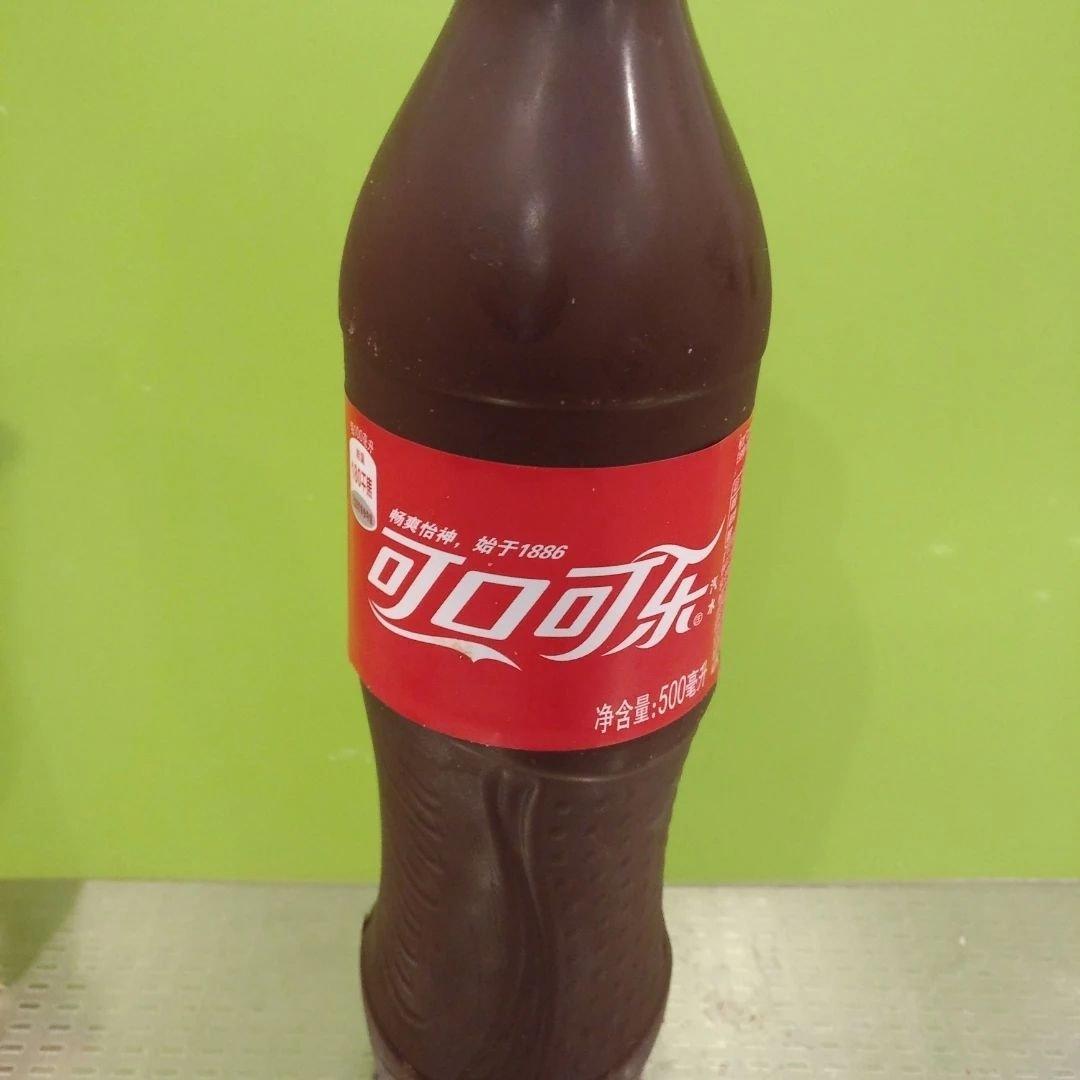 爆红的可乐冰淇淋蛋糕