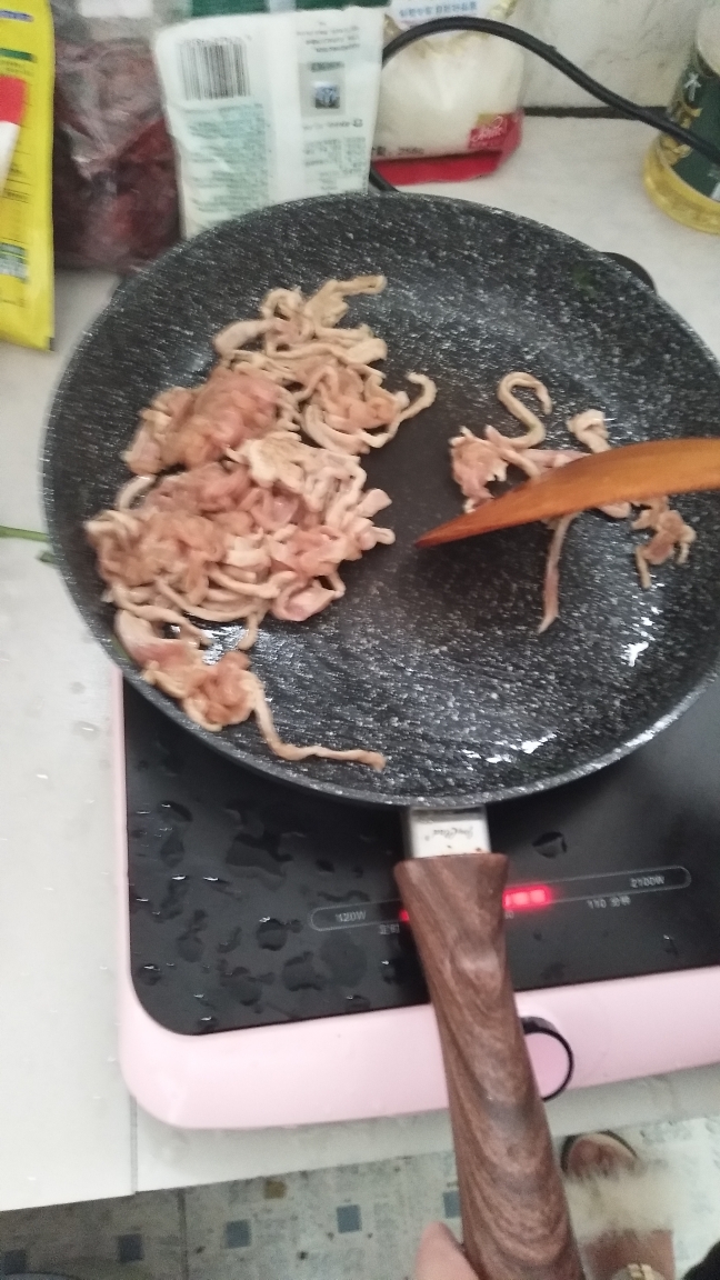 胡萝卜炒肉丝的做法 步骤7