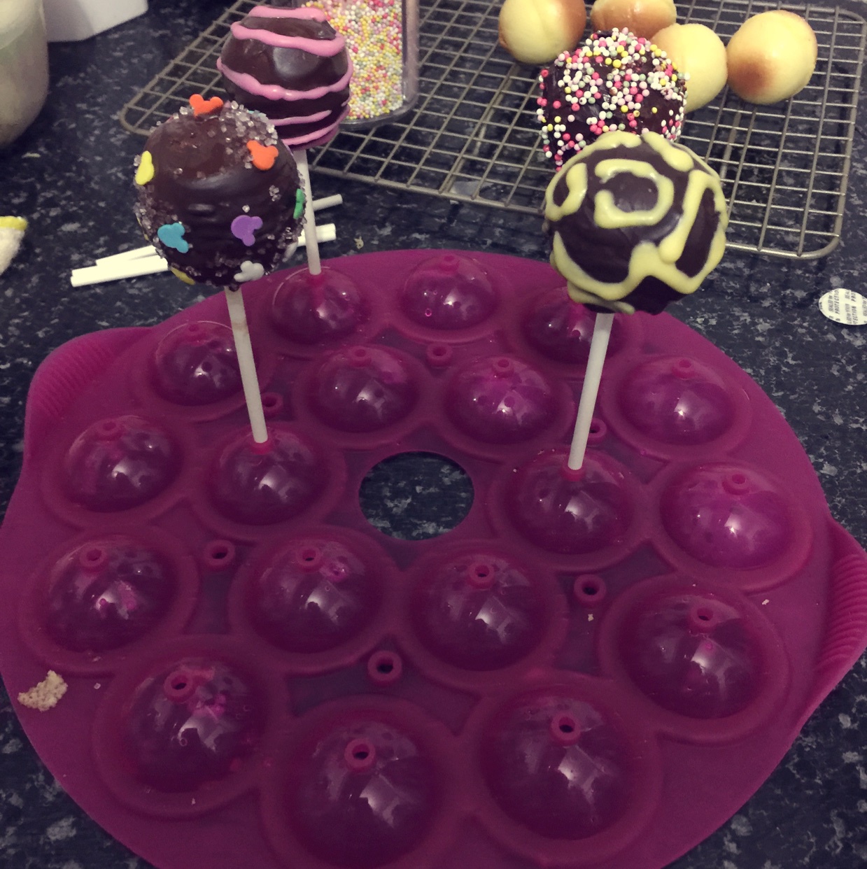 《Tinrry下午茶》教你做棒棒糖蛋糕