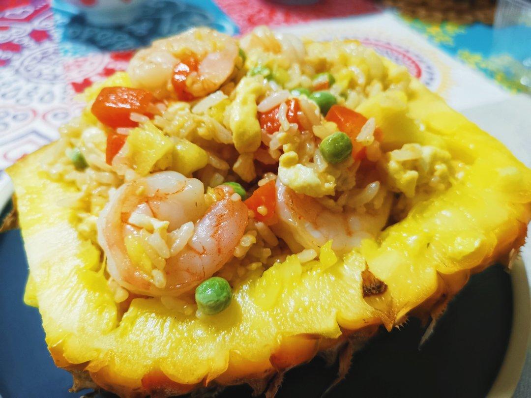 虾仁菠萝炒饭