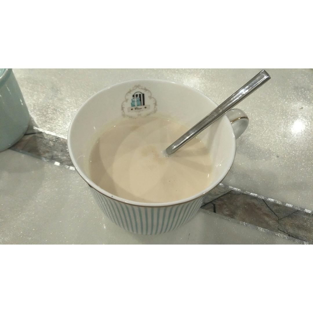 手煮奶茶