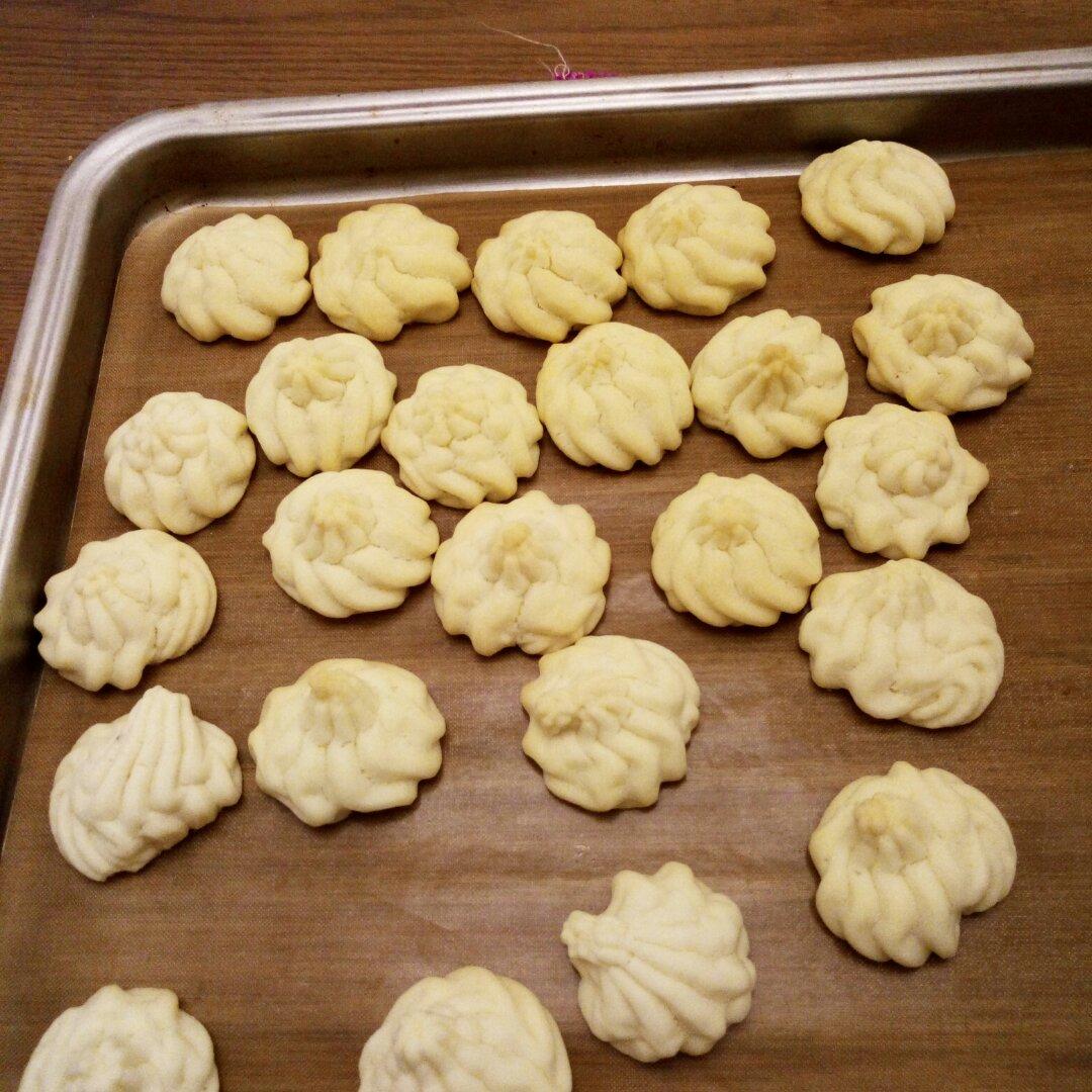 很酥的蛋白曲曲奇