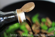 香菇炒荷兰豆的做法 步骤6