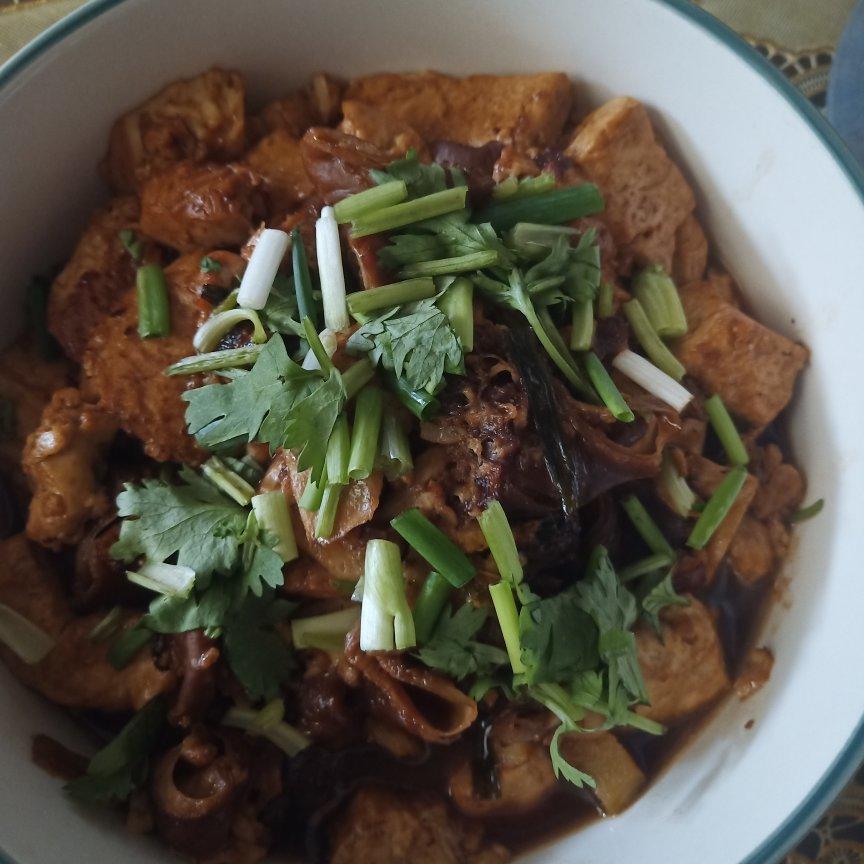 肥肠炖豆腐
